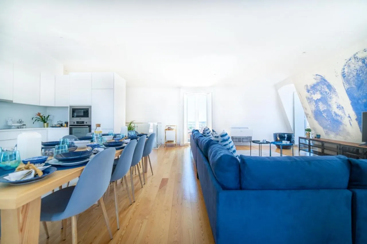 Blue By The River 4 - Unique Penthouse Duplex With A View Lisbon Apartment